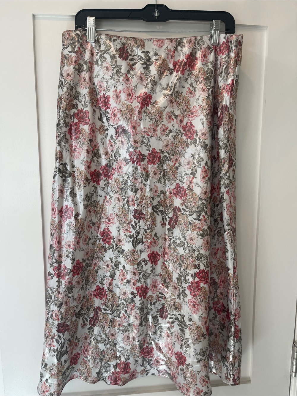 Wayf Floral Satin Midi Skirt in Pink, Cream & Green sz XL New from Anthropologie